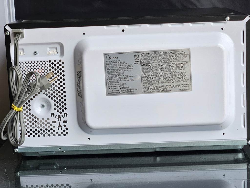 Midea 900-Watt Microwave Oven