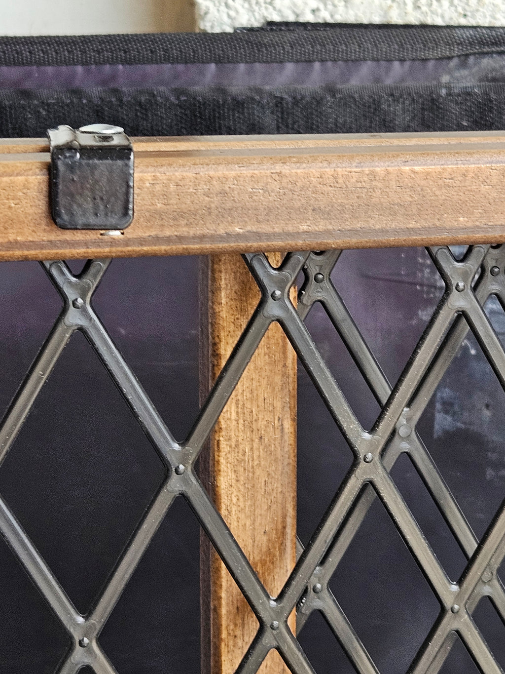 Evenflo Position & Lock Wood Baby Gate
