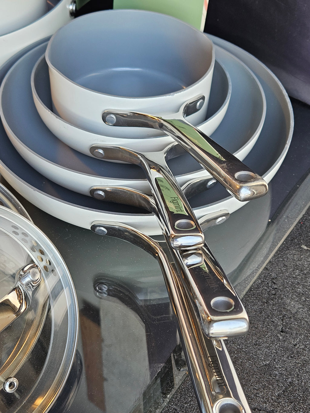 Figmint 12-Piece Nonstick Ceramic Coated Aluminum Cookware Set in Cream