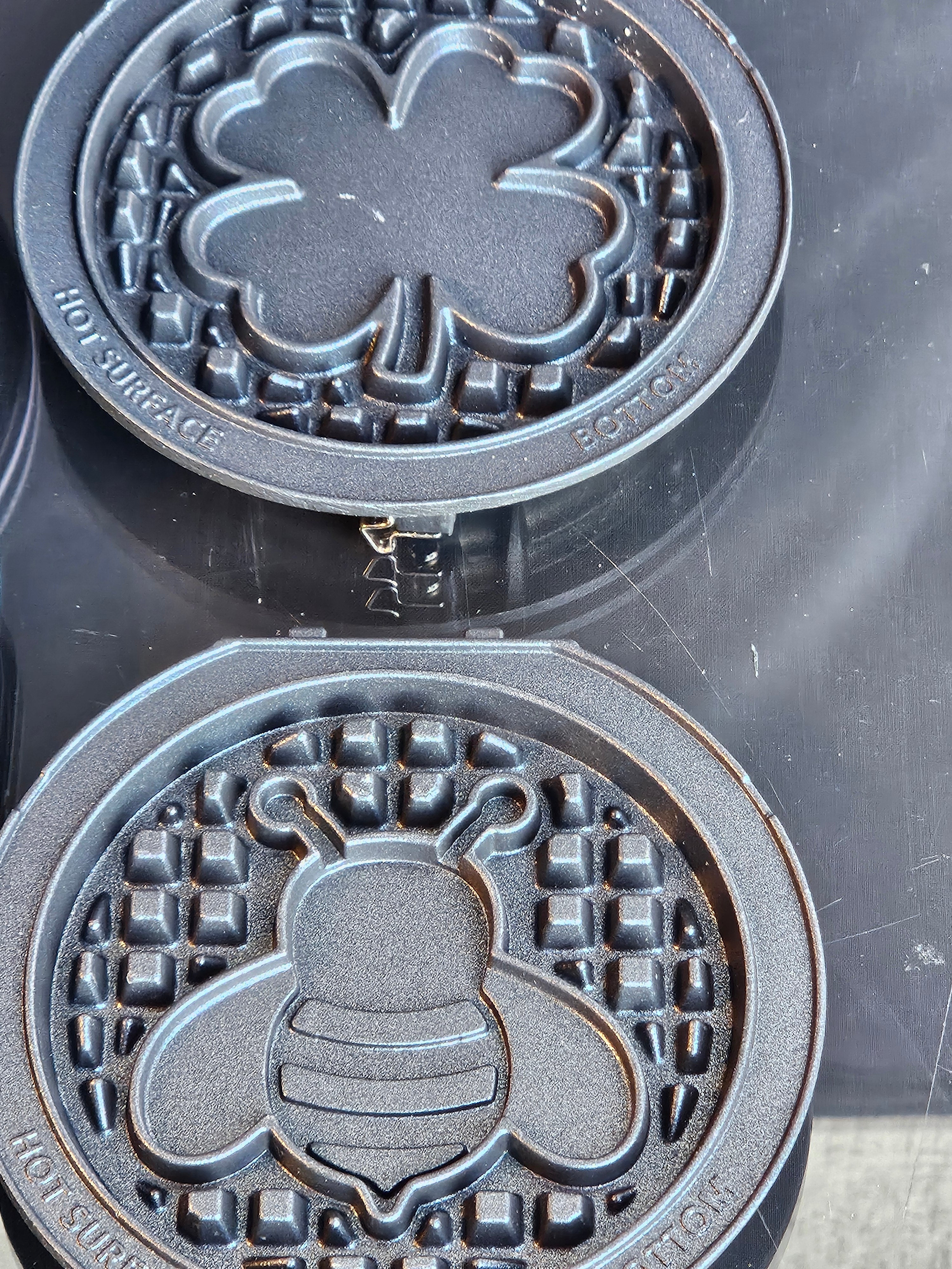 Dash Multi-Plate Mini Waffle Maker