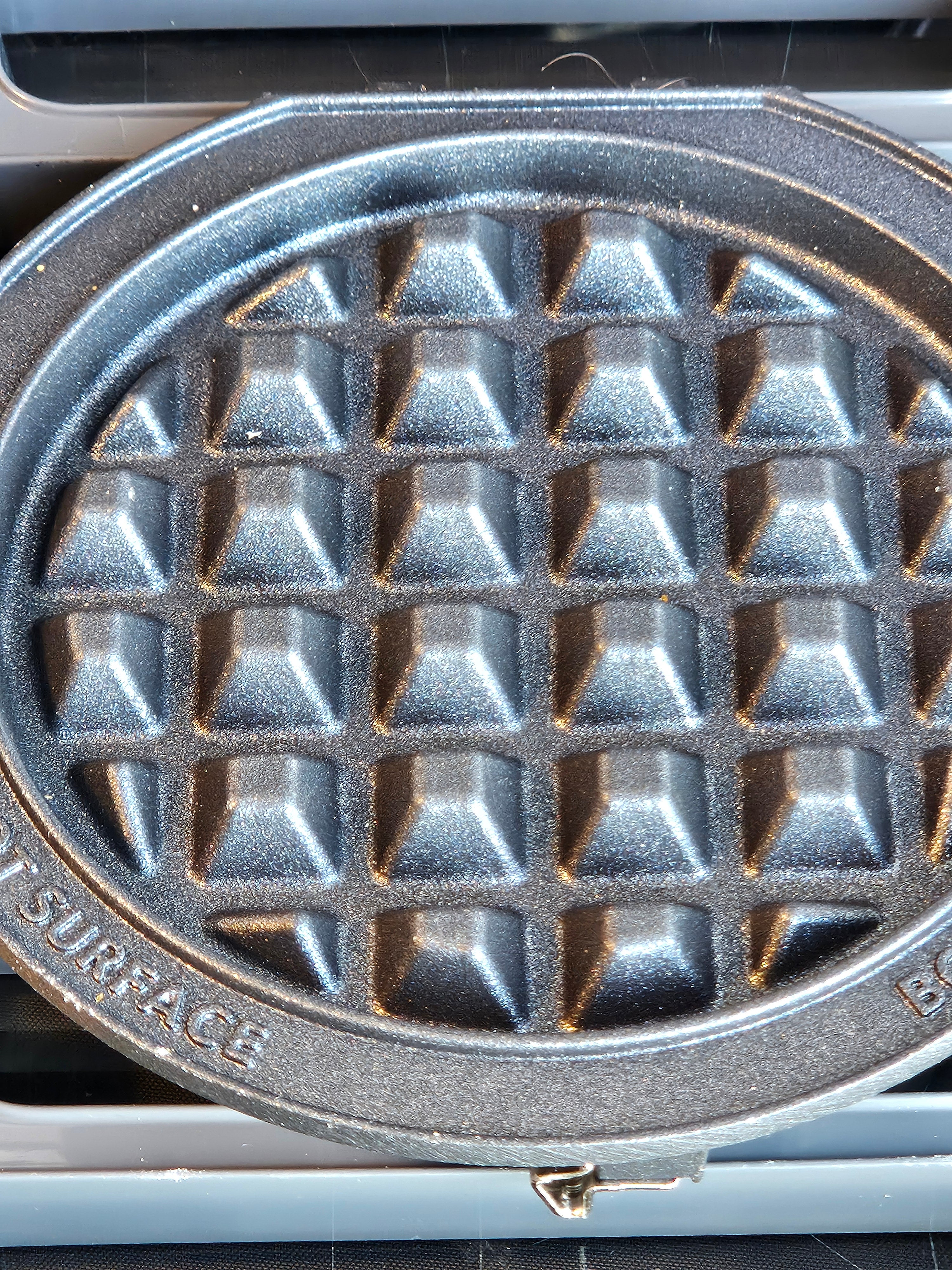 Dash Multi-Plate Mini Waffle Maker