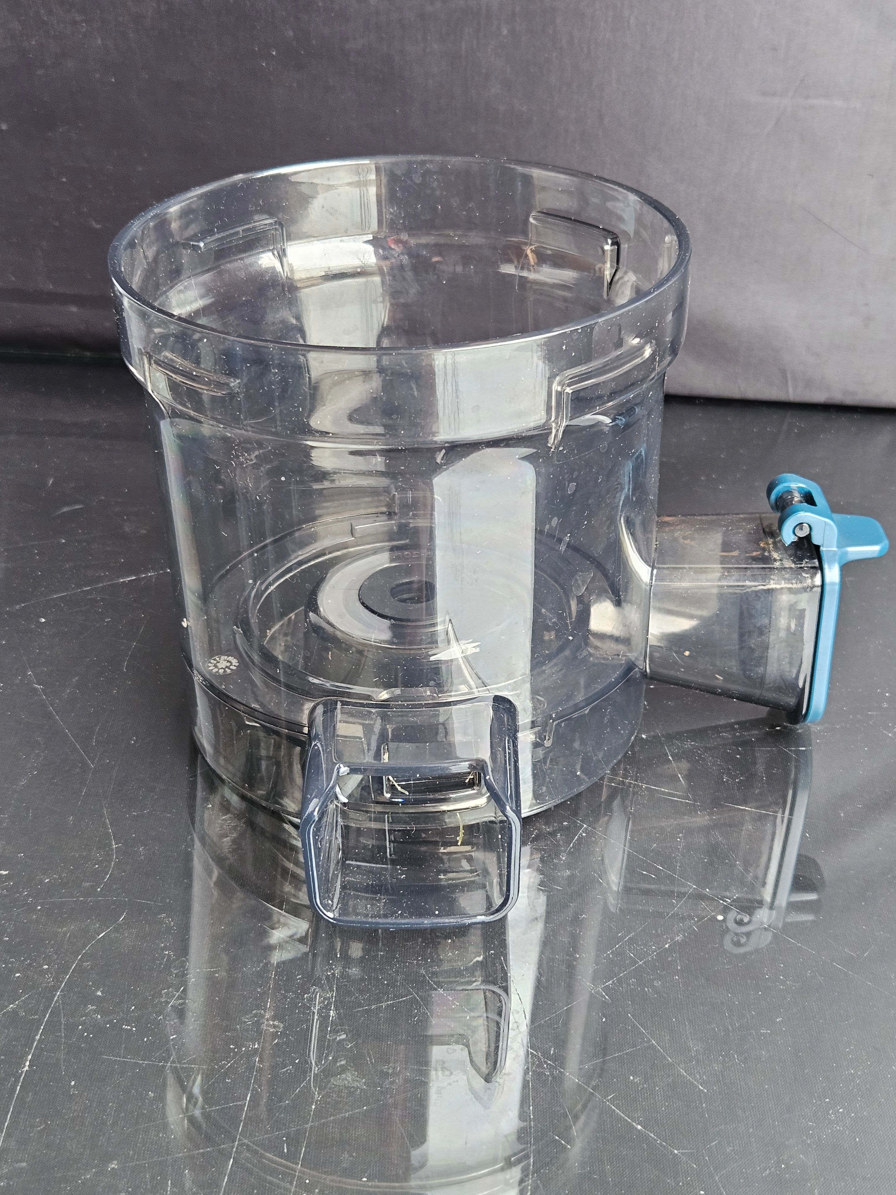 Our Place Cold Press Batch Juicer