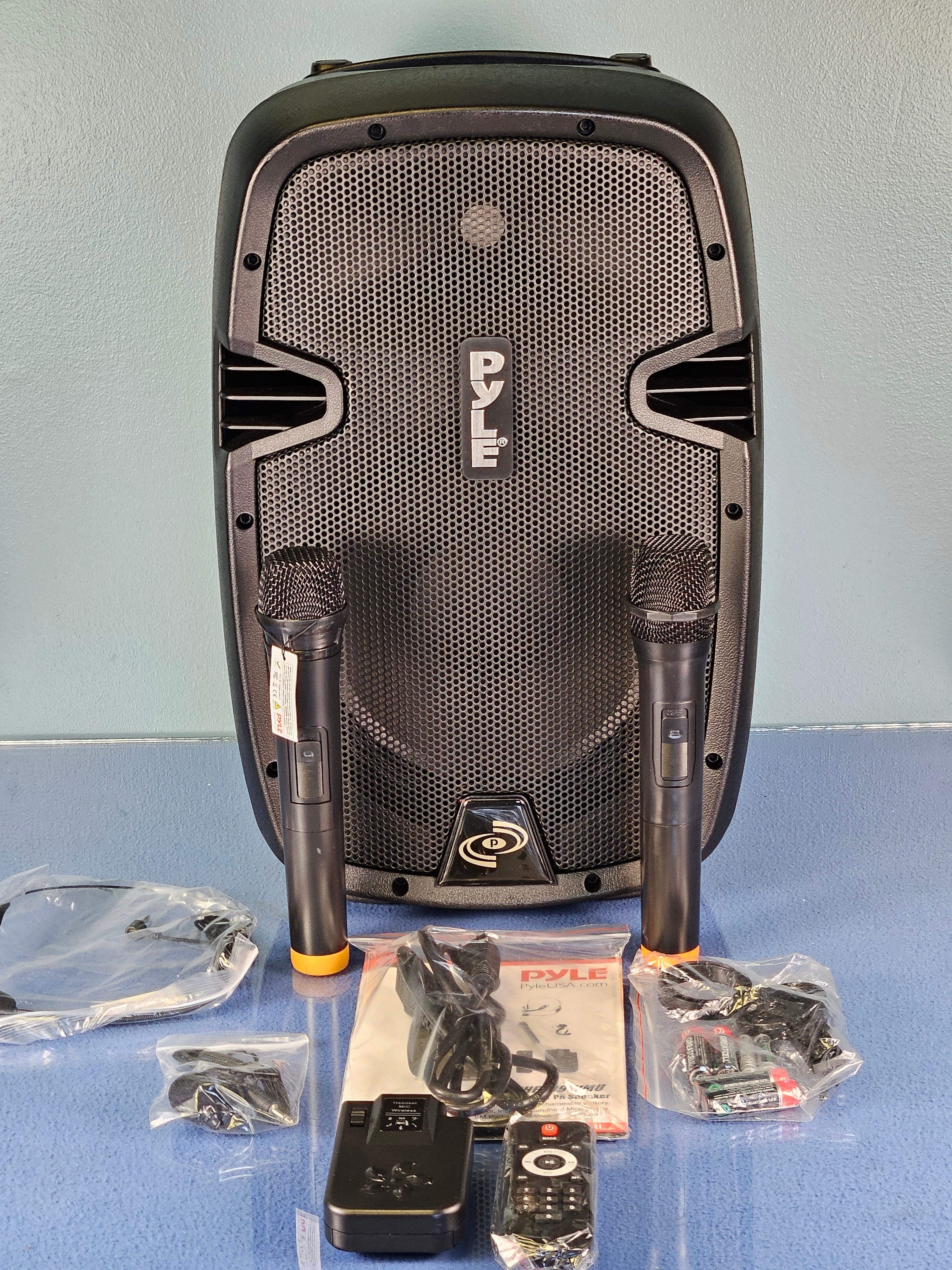 Pyle 10" 2-Way 1000W Wireless & Portable Bluetooth PA Speaker System