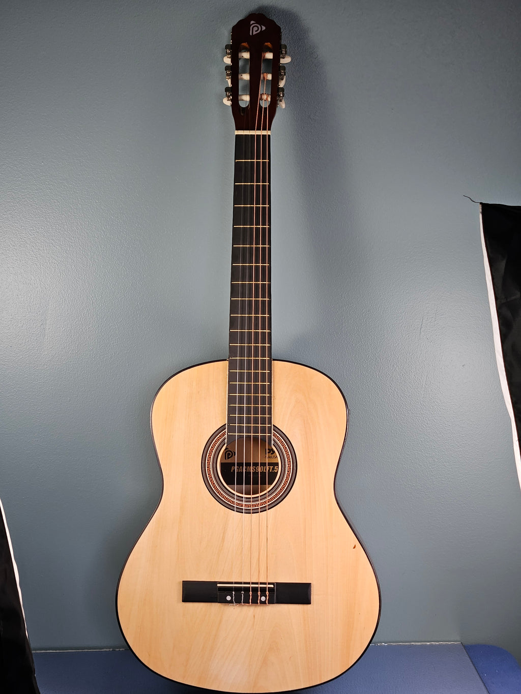 Pyle 39” Left-Handed Classical Acoustic Guitar Starter Kit