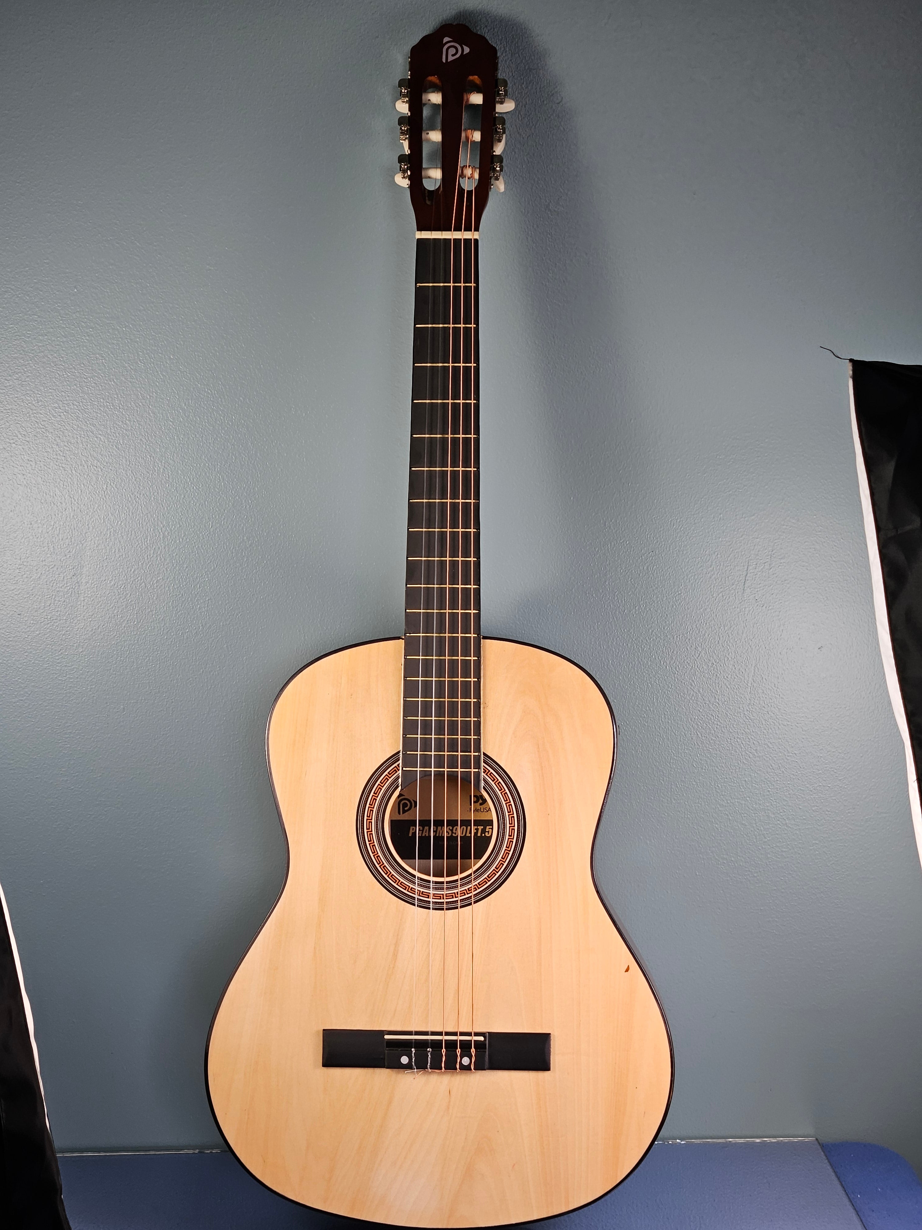 Pyle 39” Left-Handed Classical Acoustic Guitar Starter Kit