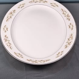 International Silver Company Fine China Set in the 326 Springtime Pattern